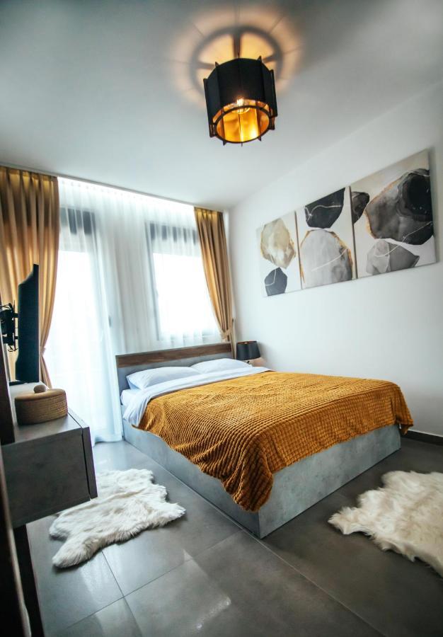 Royal Luxury Apartment Vrsac Exterior foto